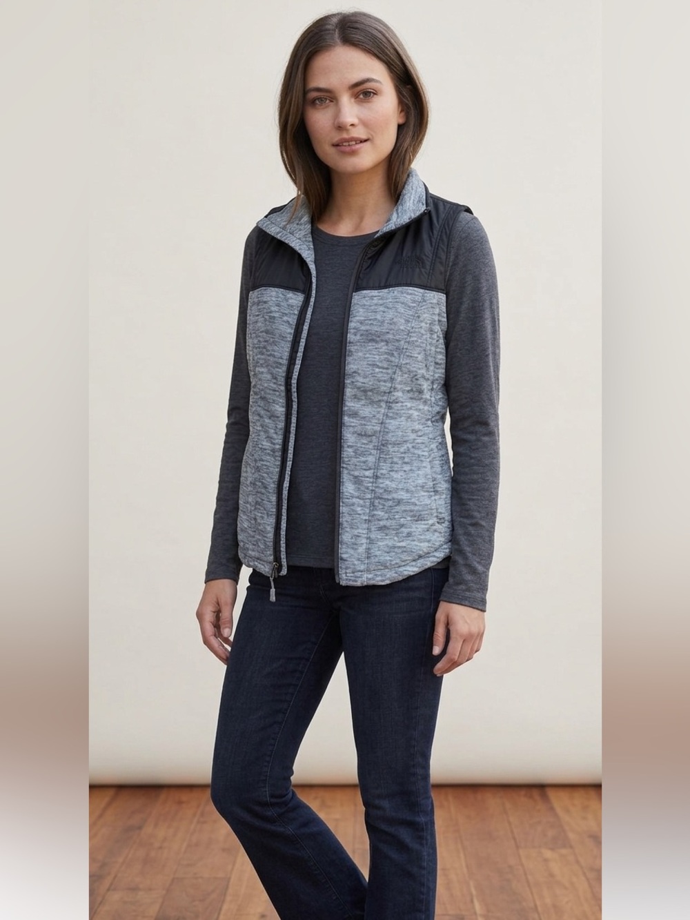 The north face || Woman’s Gray and Black Sleeveless Zip-Up Vest size Large